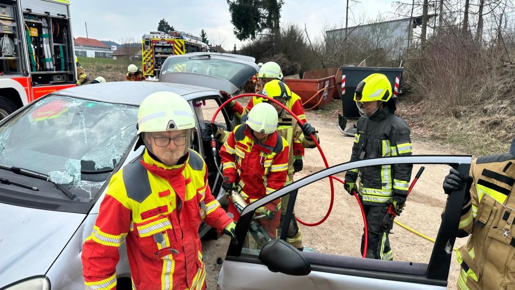 Erfolgreicher Abschluss des Truppführer-Lehrgangs bei der Feuerwehr