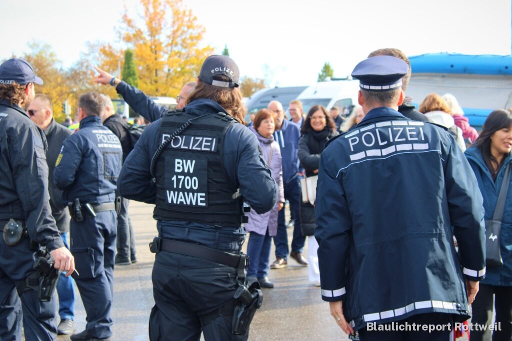 Über 1.100 neue Polizistinnen und Polizisten in Villingen-Schwenningen vereidigt – Bild 10
