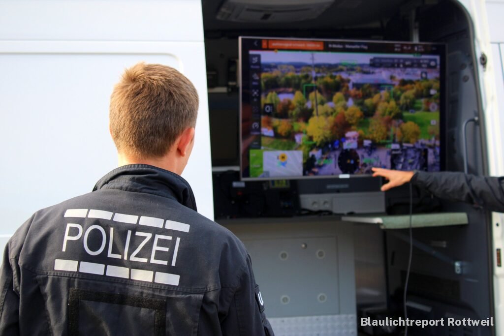 Über 1.100 neue Polizistinnen und Polizisten in Villingen-Schwenningen vereidigt – Bild 9