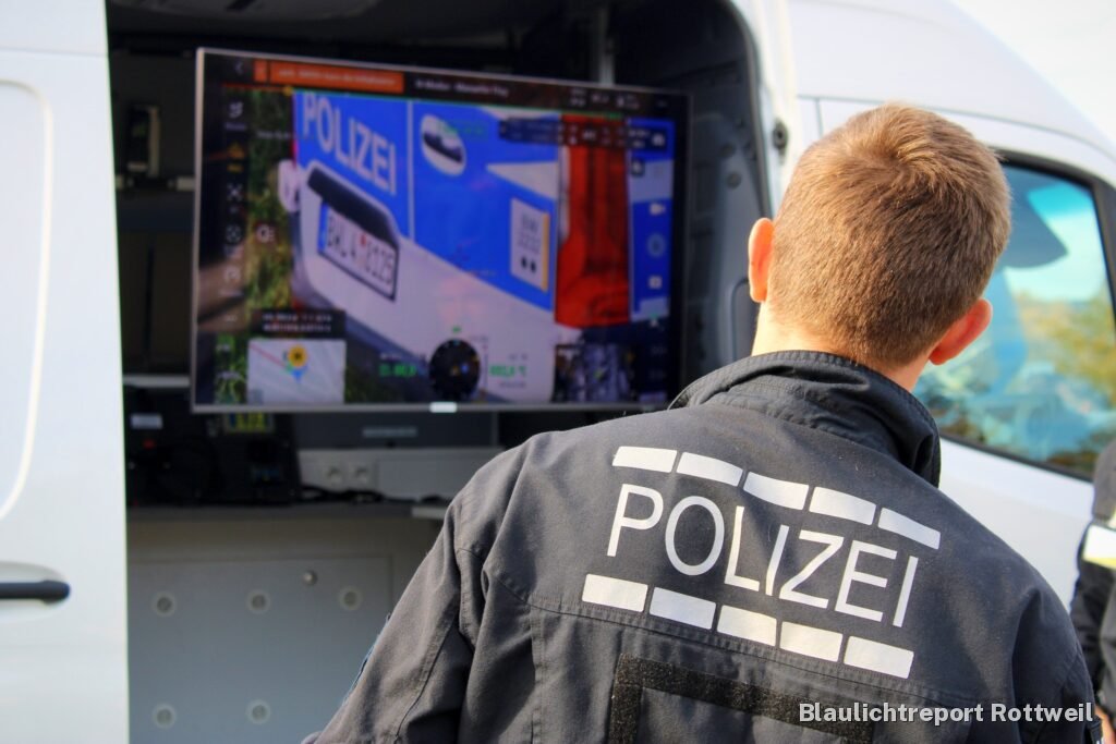 Über 1.100 neue Polizistinnen und Polizisten in Villingen-Schwenningen vereidigt – Bild 5